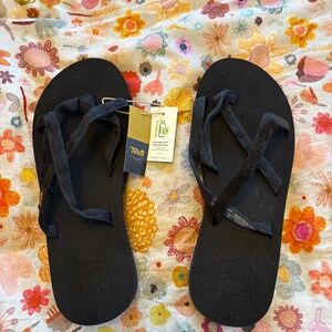 Teva flip flops - Olowahu style